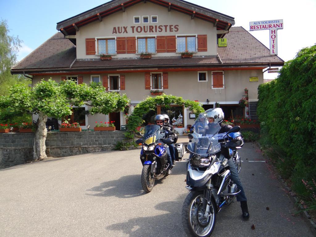 Hôtel Restaurant Aux Touristes Habère-Lullin Exterior foto