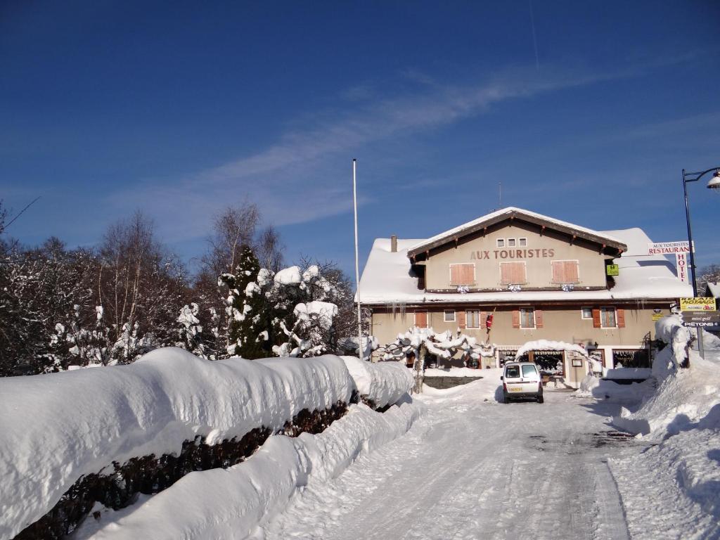 Hôtel Restaurant Aux Touristes Habère-Lullin Exterior foto