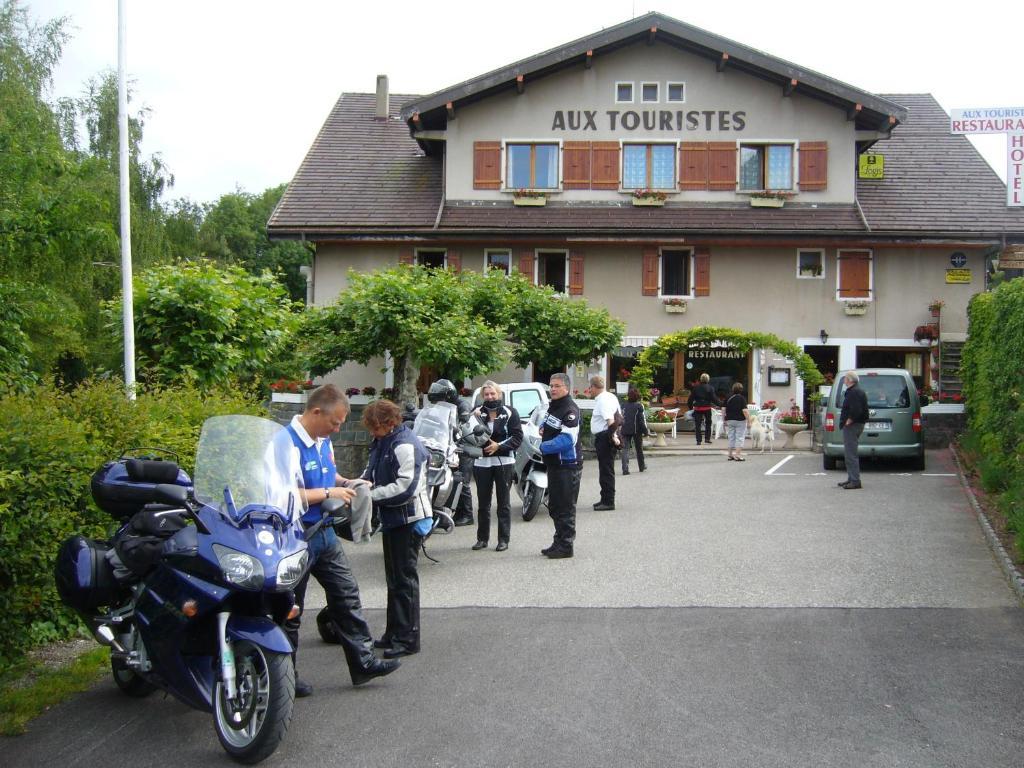 Hôtel Restaurant Aux Touristes Habère-Lullin Exterior foto